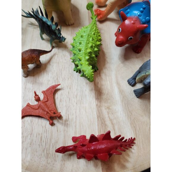 Bundle of Dinosaur Toys – Action Figures, Mini Dinos, Pretend Play Set - Picture 6 of 6